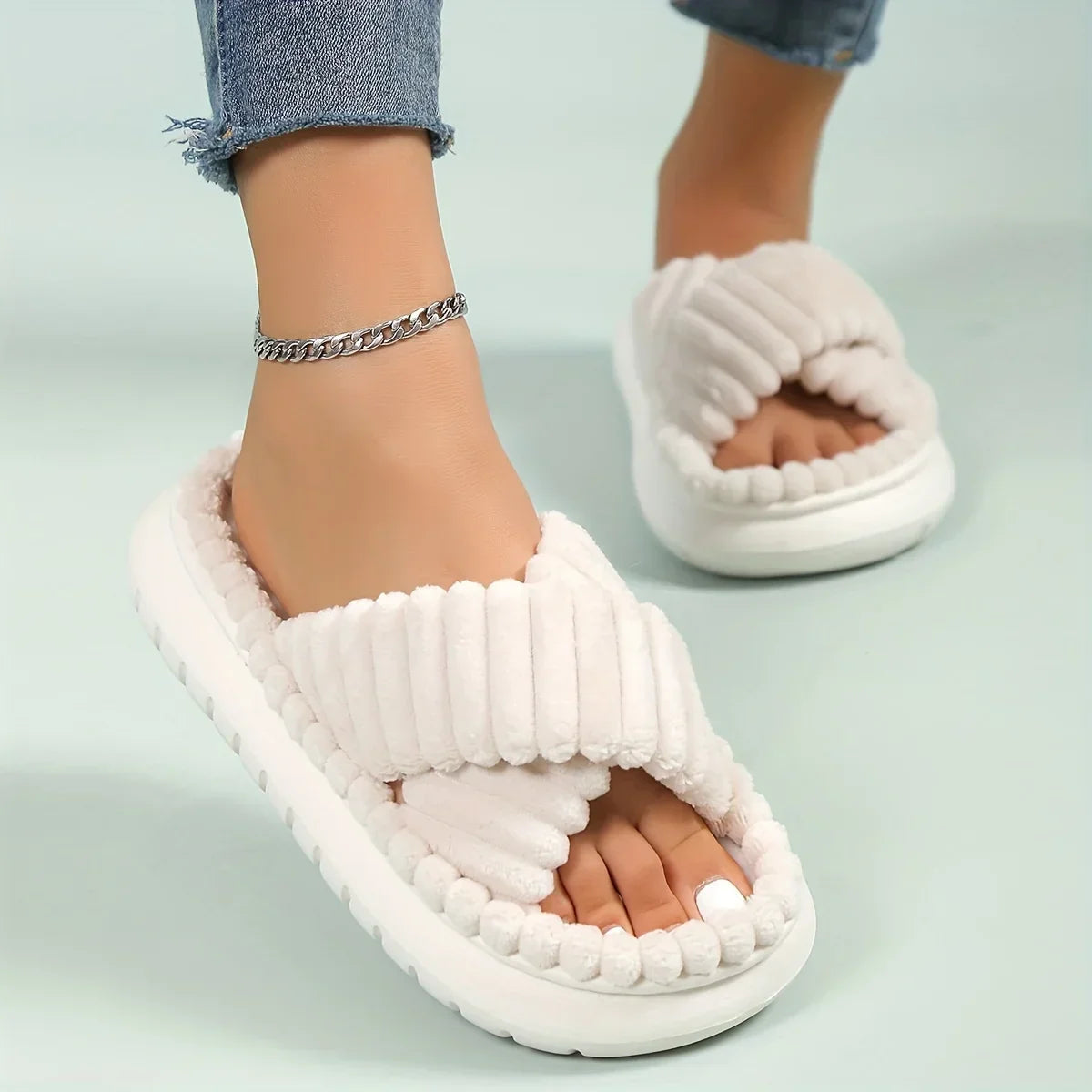 Dakota | Women’s Plush Cross-Band Slide Slippers